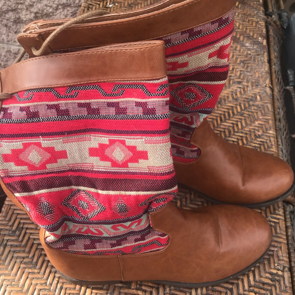 Charlotte Russe Aztec Print Boots. Size (8)